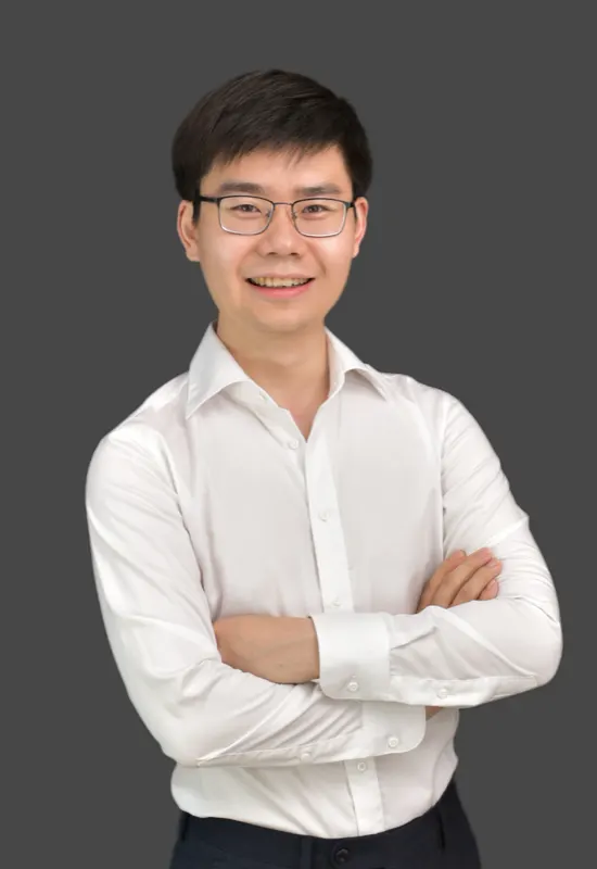 Portrait of Dr. Guoying Dong